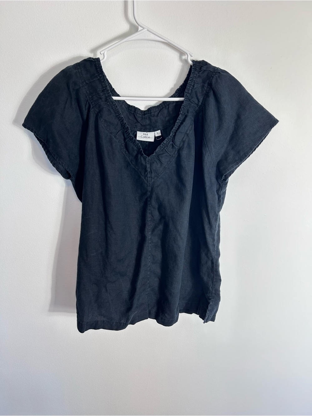 Hot Cotton black linen-blend v-neck blouse - Large